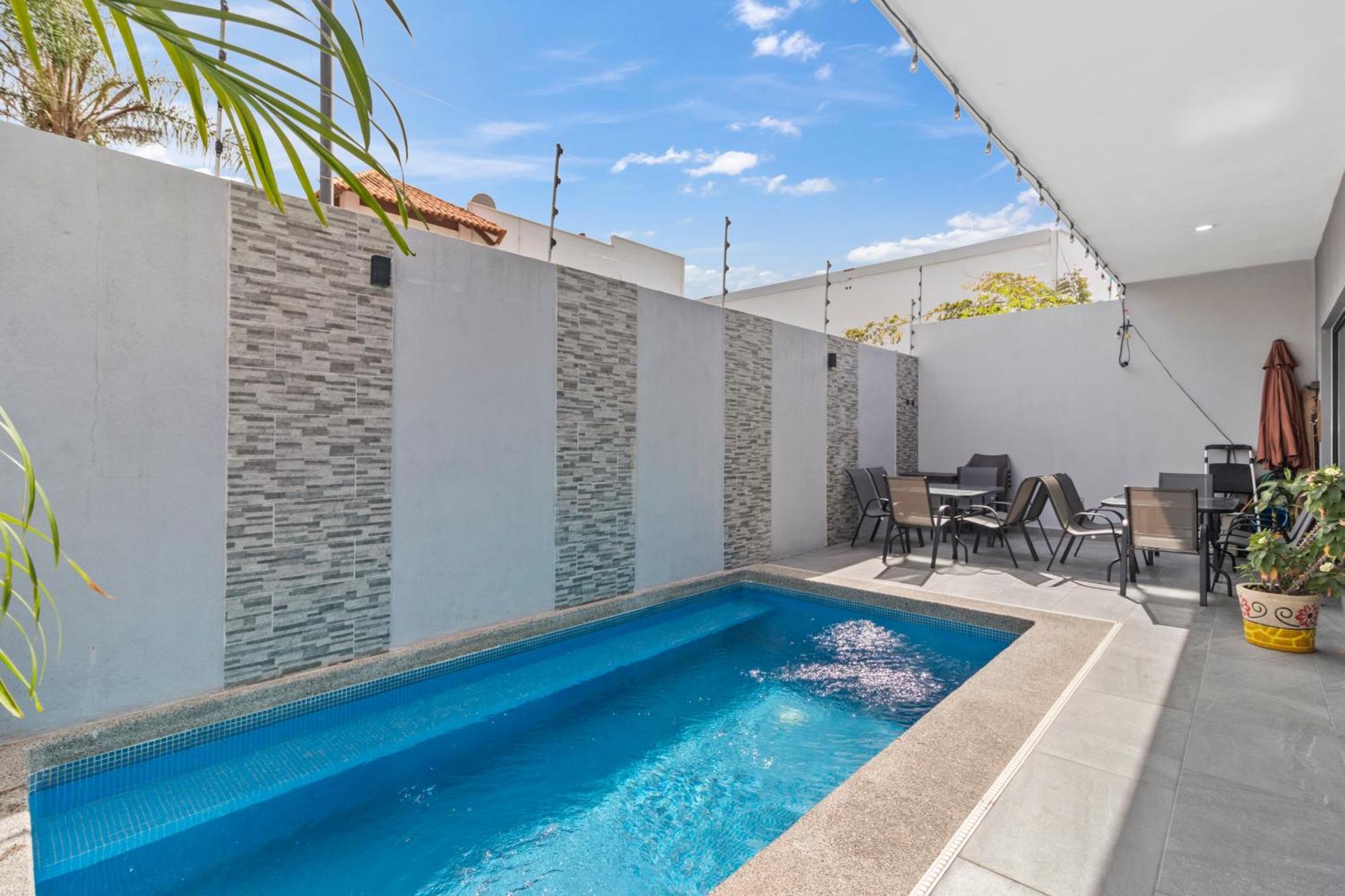 Casa Bella Pool Vacation Holiday home
